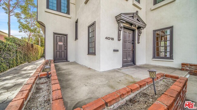 Building Photo - 4016 Wilshire Blvd