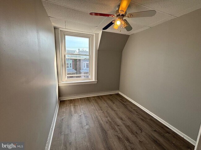 Foto del edificio - 2213 W Tioga St