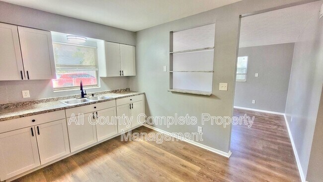 Foto del edificio - 3319 Hunt St