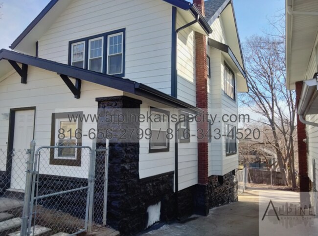 Foto del edificio - Beautiful Midtown Rehab! Open Layout!