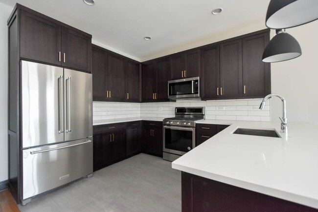 Foto del edificio - 3923 N Ashland Ave