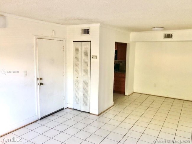 Foto del edificio - 530 NW 114th Ave