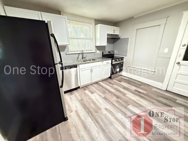 Foto del edificio - Spacious 3-bedroom, 2-bath in Kansas City