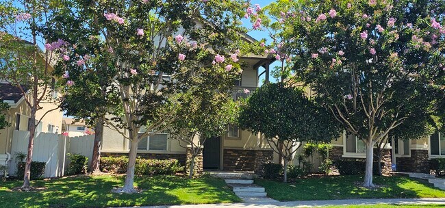 Foto del edificio - 1192 Hickory Dr