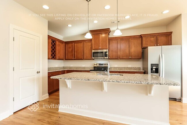 Foto del edificio - 116 Saddle Wood Ln