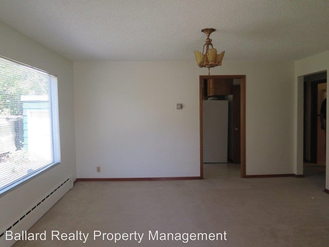Building Photo - 2 br, 1 bath Apartment - 722 N 47th St