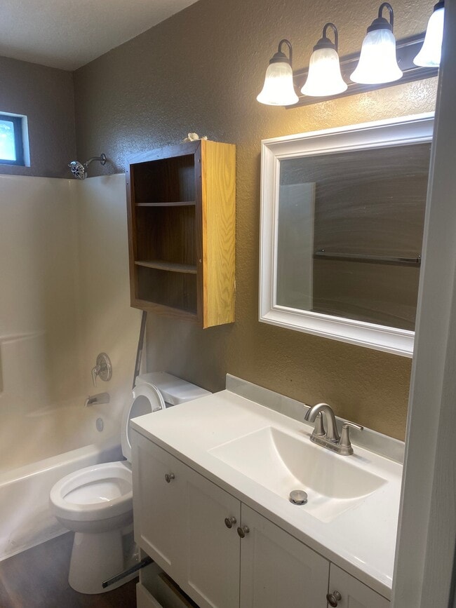 Foto del edificio - 2613 Schwald Rd