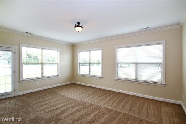 Building Photo - 4 br, 2.5 bath House - 391 Adams Point Drive