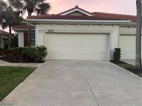 Building Photo - 9305 Aviano Dr