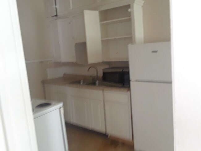 Foto del edificio - 2619 Wilkinson Ave