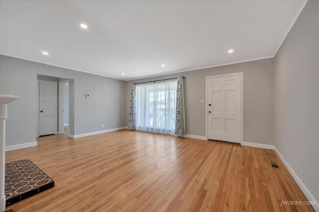 Building Photo - 1012 Nimitz Dr