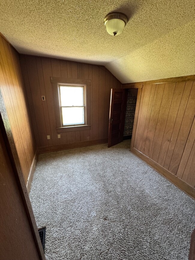 Building Photo - 6905 Elzey St