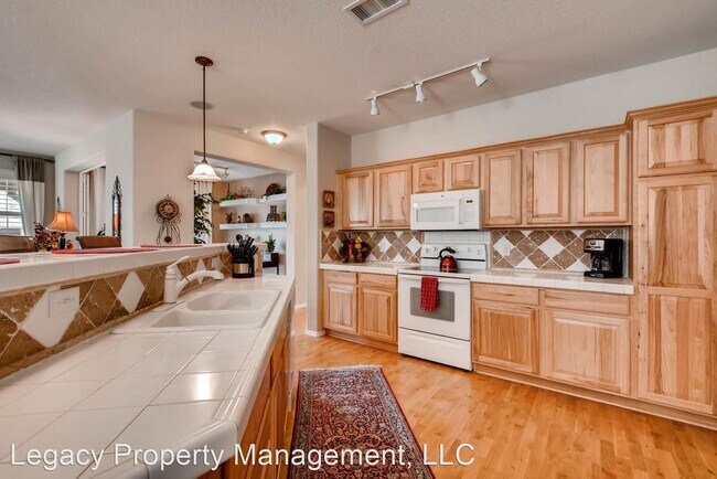Foto del edificio - 2 br, 2 bath House - 10581 Parkington Lane #A