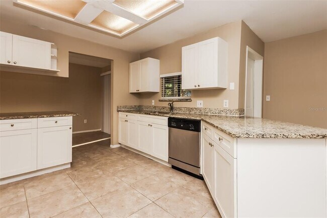 Foto del edificio - 17144 Antigua Rd