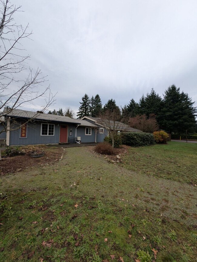 Building Photo - Livestock & Spring Garden Ready! 3 Bedroom Home for Rent in Port Orchard