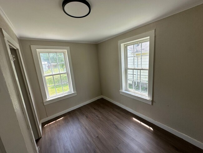 Foto del edificio - 2 Bedroom 1 Bath Home for Rent