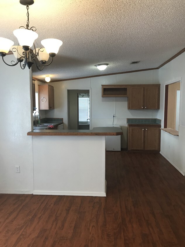 Foto principal - 11839 Bay Pl