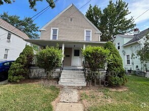 Building Photo - 517 Dewey Ave