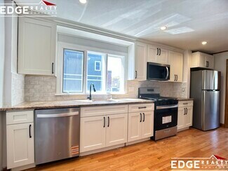 Building Photo - 84 Beechcroft St
