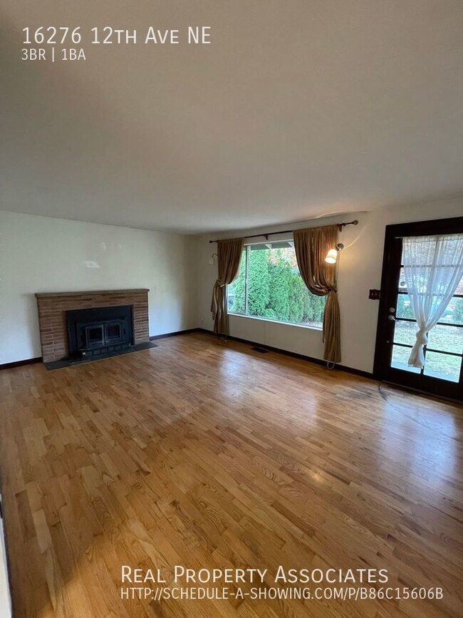 Building Photo - Quaint mid-century rambler - Corner Lot 3 ...