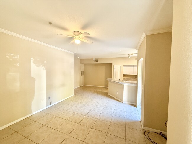 Foto del edificio - 6356 Raleigh St