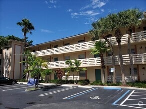 Building Photo - 3212 NW 102nd Terrace