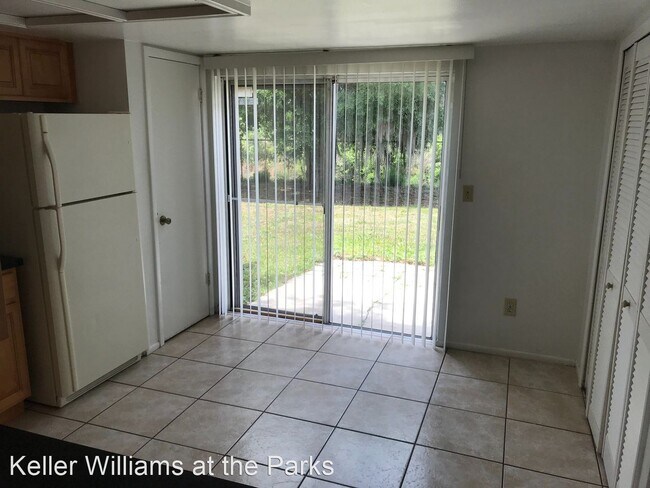 Building Photo - 2 br, 1.5 bath House - 3552 Khayyam Avenue