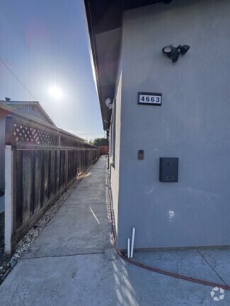 Building Photo - 4661 Deadwood Dr