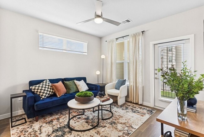 Foto del edificio - 1701 Daleside Ln