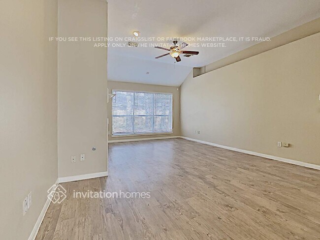Foto del edificio - 1347 Havelock Dr