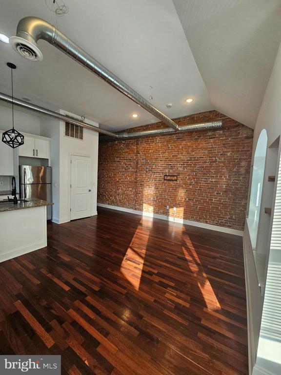 Foto del edificio - 3228 W Diamond St