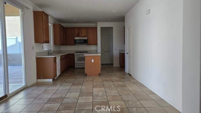 Foto del edificio - 15792 Barrel Cactus Ln