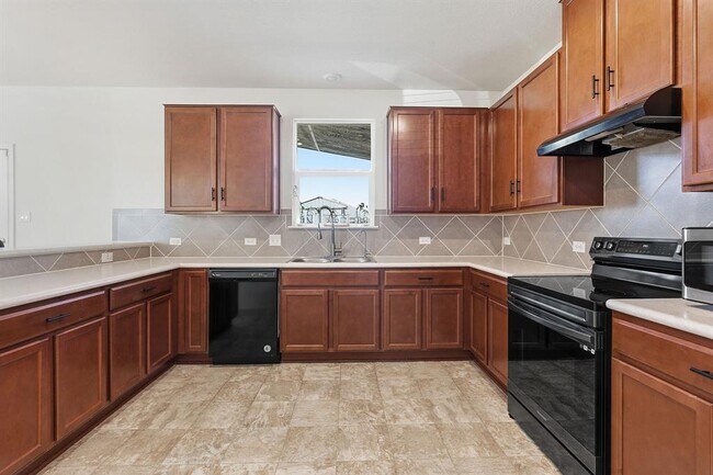 Foto del edificio - 13812 Virtue St