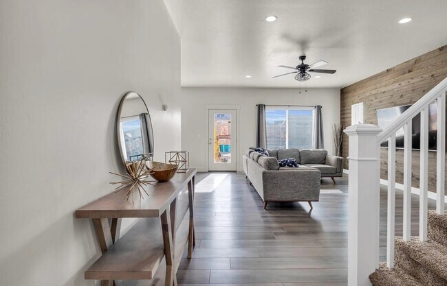 Foto del edificio - 822 E 380 S