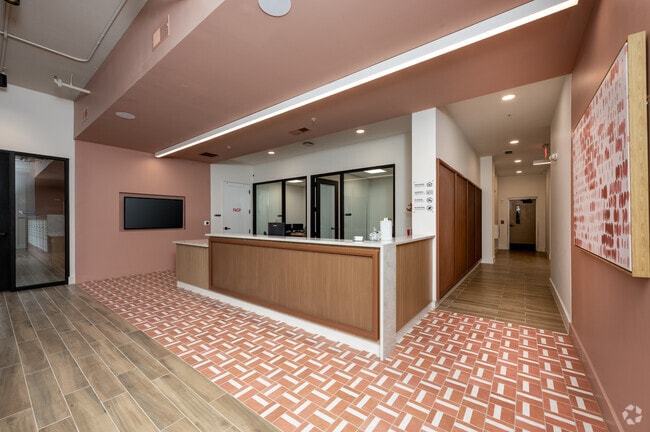 Lobby - Versa