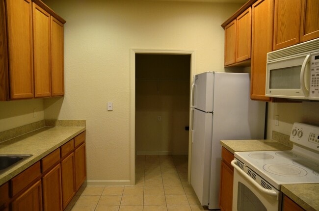 Foto del edificio - 3301 Whitestone Cir