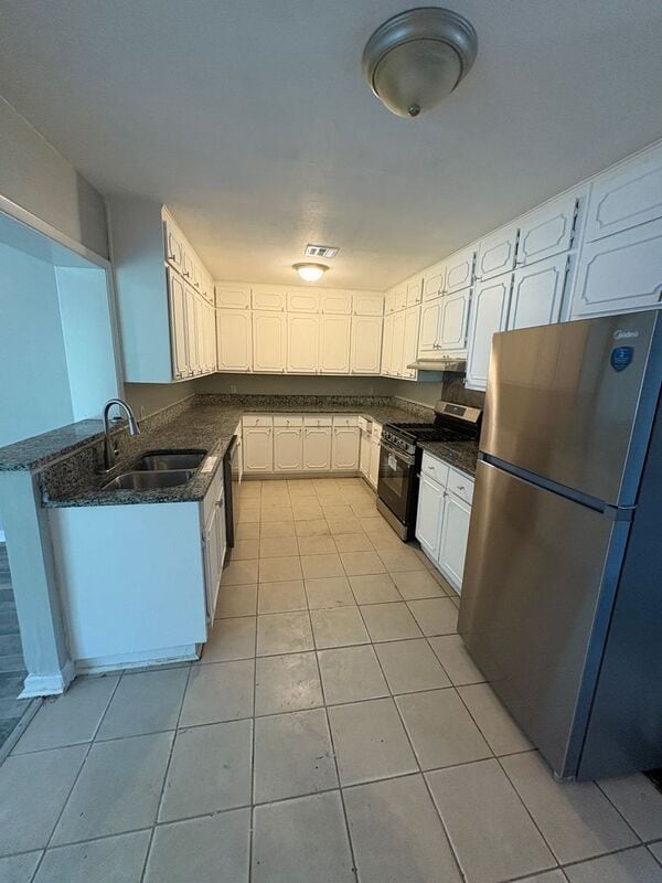 Building Photo - 4502 Vinson Ave