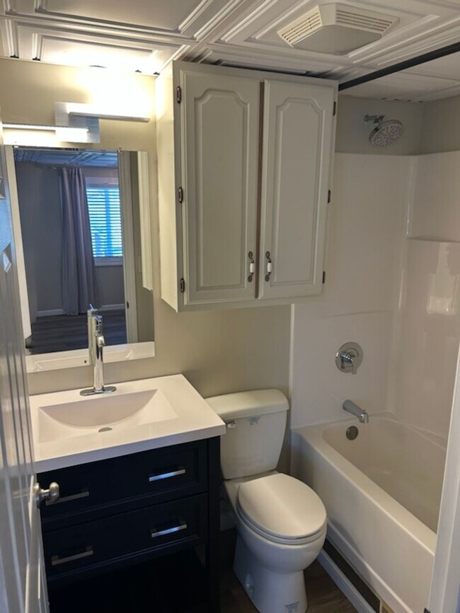 Building Photo - 4051 Wynn St