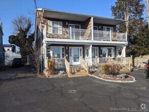 Building Photo - 42 Ferris St