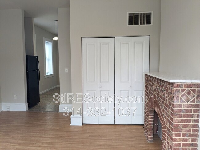 Foto del edificio - 229 Steins St