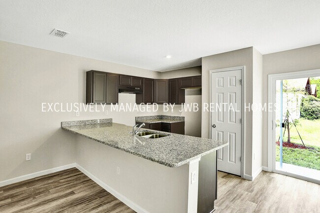 Building Photo - 4425 Melissa Ct W