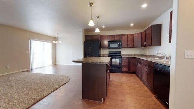 Foto del edificio - 4021 29th St SE