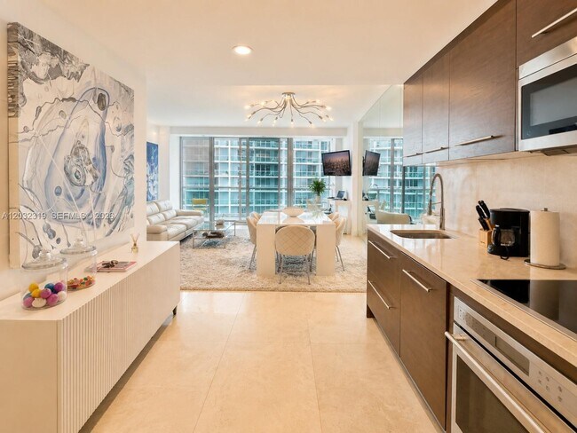 Foto del edificio - 495 Brickell Ave