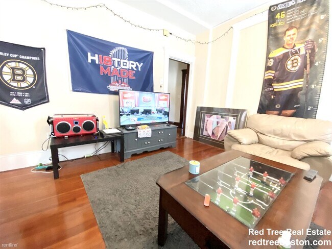 Foto del edificio - 7 br, 2 bath  - 1119 Saratoga St Apt 2L