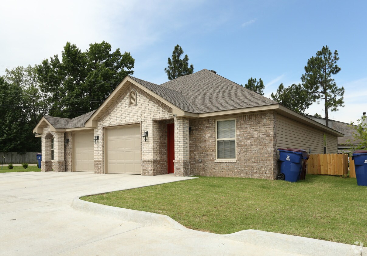 Foto principal - Oakview Apartments