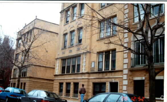 Building Photo - 6811-6819 N Lakewood Ave