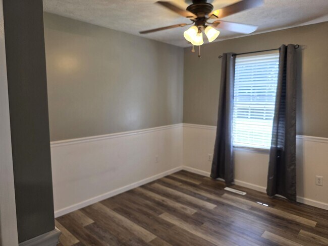 Foto del edificio - 273 Woodbridge Dr