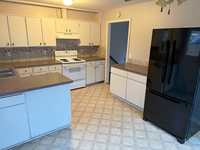 Photo - Valley House