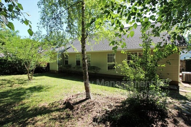 Building Photo - 311 Stamport Cir