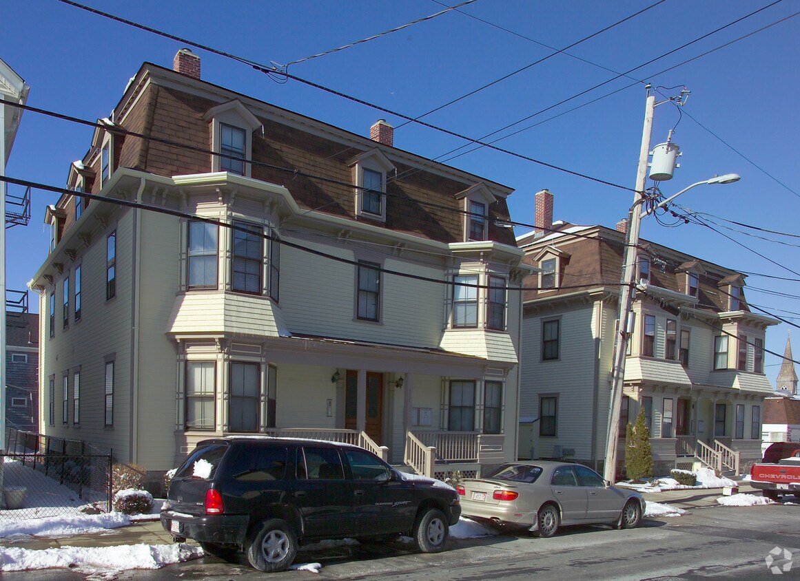 Building Photo - 465-477 3rd St